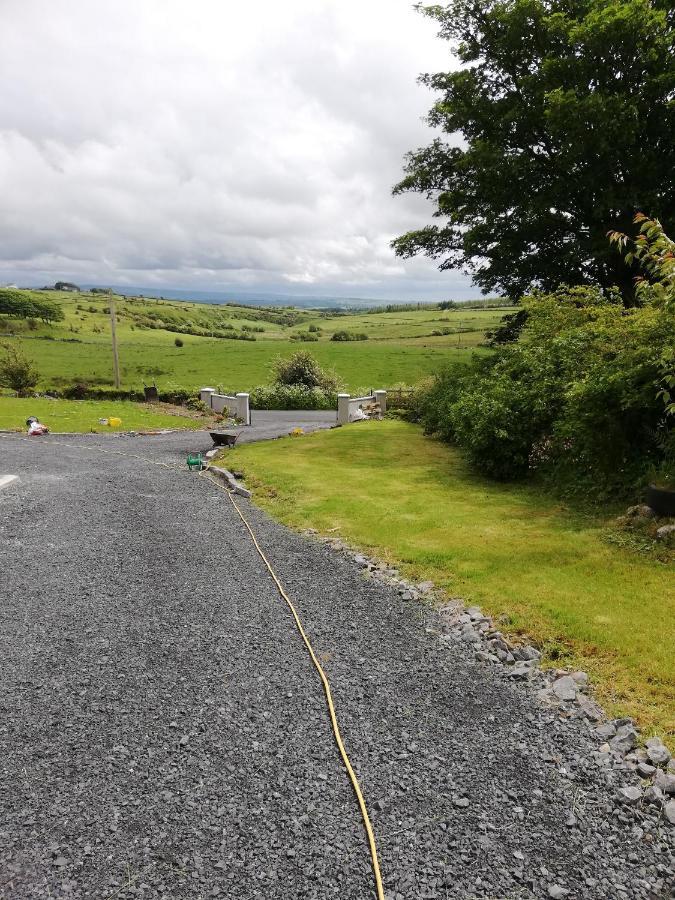 Peace And Tranquility Hotel Ballymote Buitenkant foto